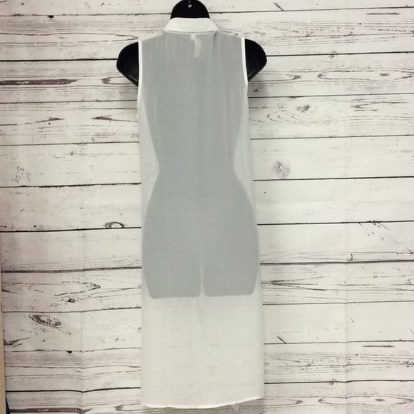 Derek Heart white sheer sleeveless tunic blouse - Picture 5 of 7